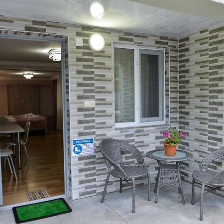 Cozy House Hotel Kutaisi Exterior photo