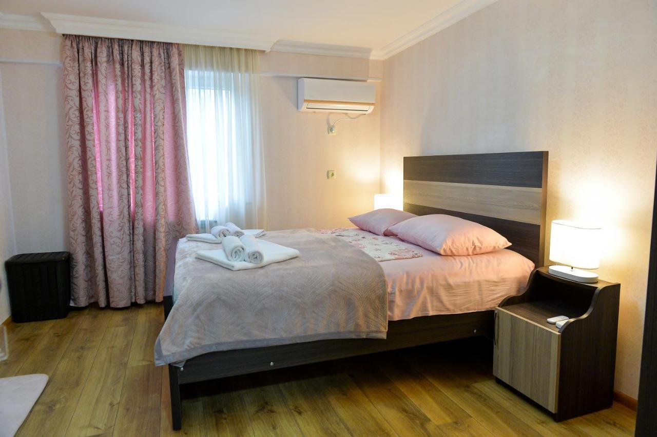 Cozy House Hotel Kutaisi Exterior photo