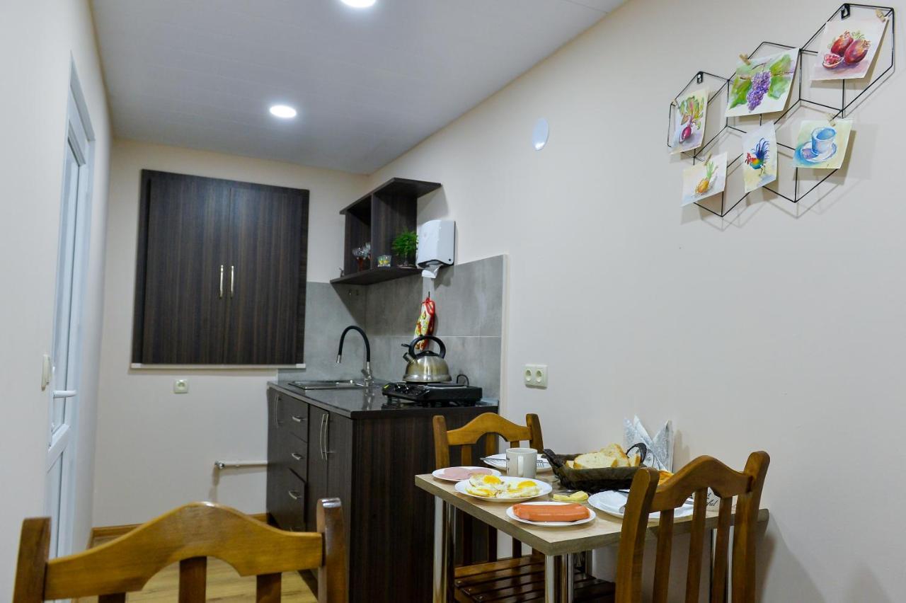 Cozy House Hotel Kutaisi Exterior photo