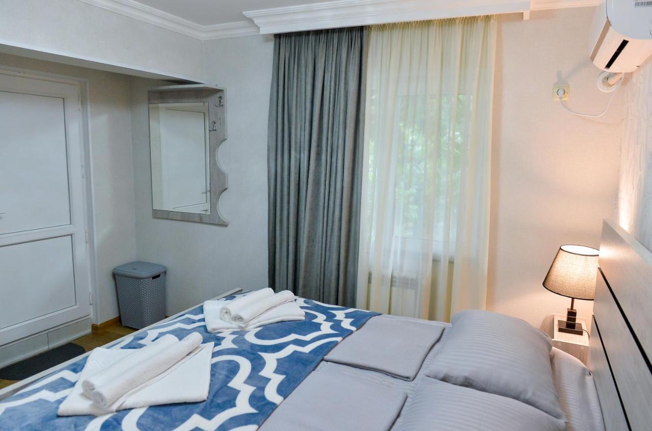Cozy House Hotel Kutaisi Exterior photo